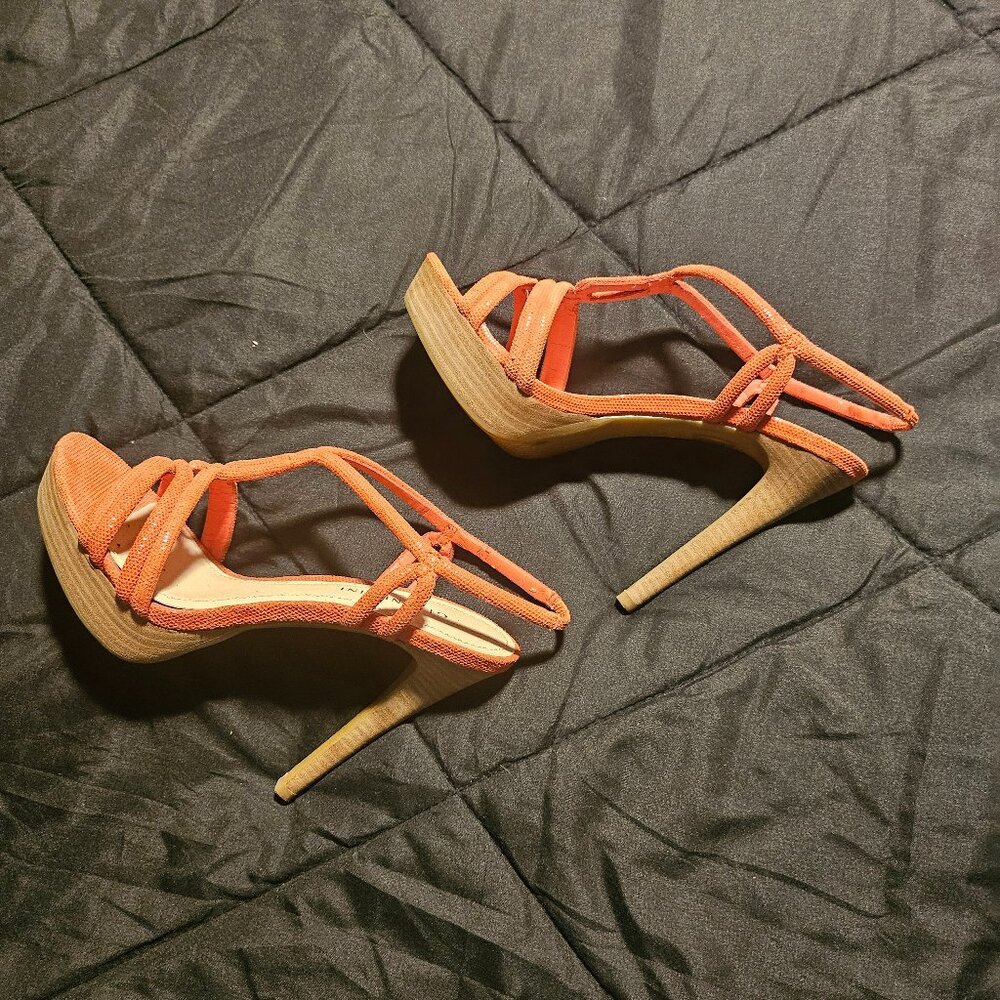 Gianni Bini Platform Sandals